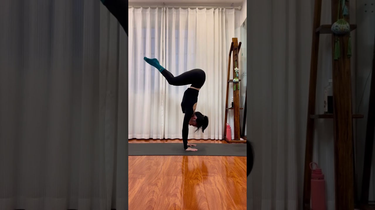 Lunge to Half Split Flow 