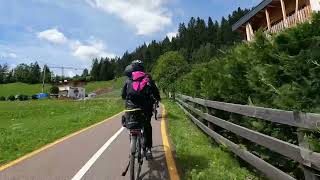 E-bike in Val di Fassa: da Canazei a Moena e ritorno lungo la più bella ciclabile delle Dolomiti