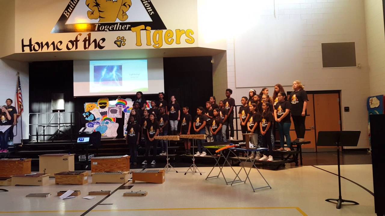 Lightning triangle ES choir