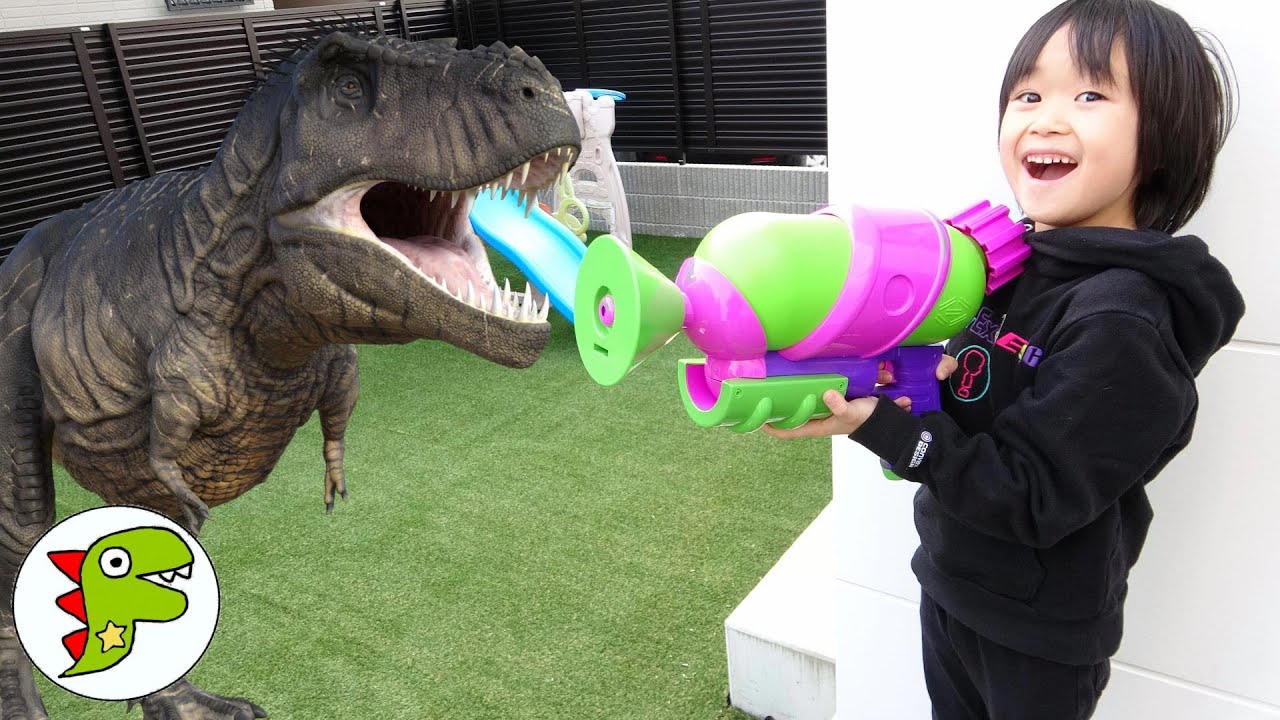 レオくんのお家に恐竜がでた？凍っている間にお菓子を回収しよう！ トイキッズ