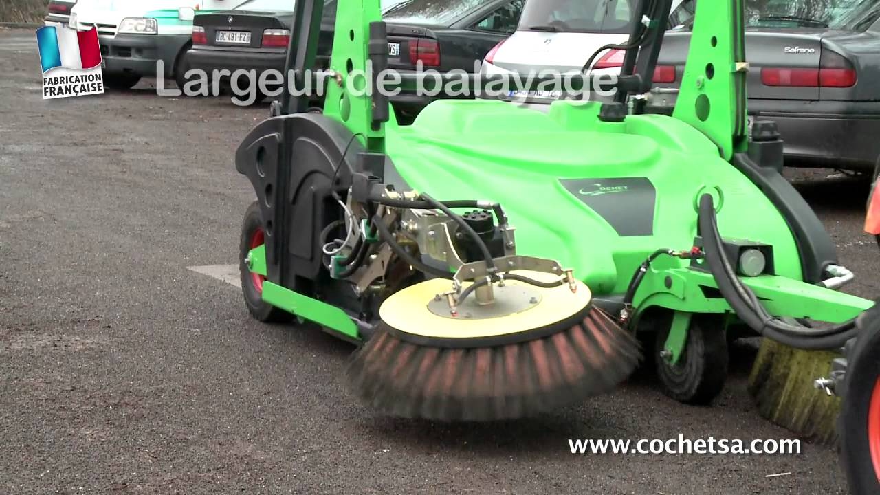 Balayeuse agricole adaptable sur tous tracteurs