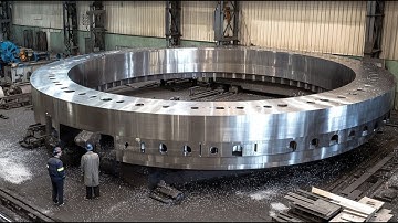 Hoe grote ringen worden gemaakt met een smeedmachine en CNC-machine. Massaproductieprocessen voor...