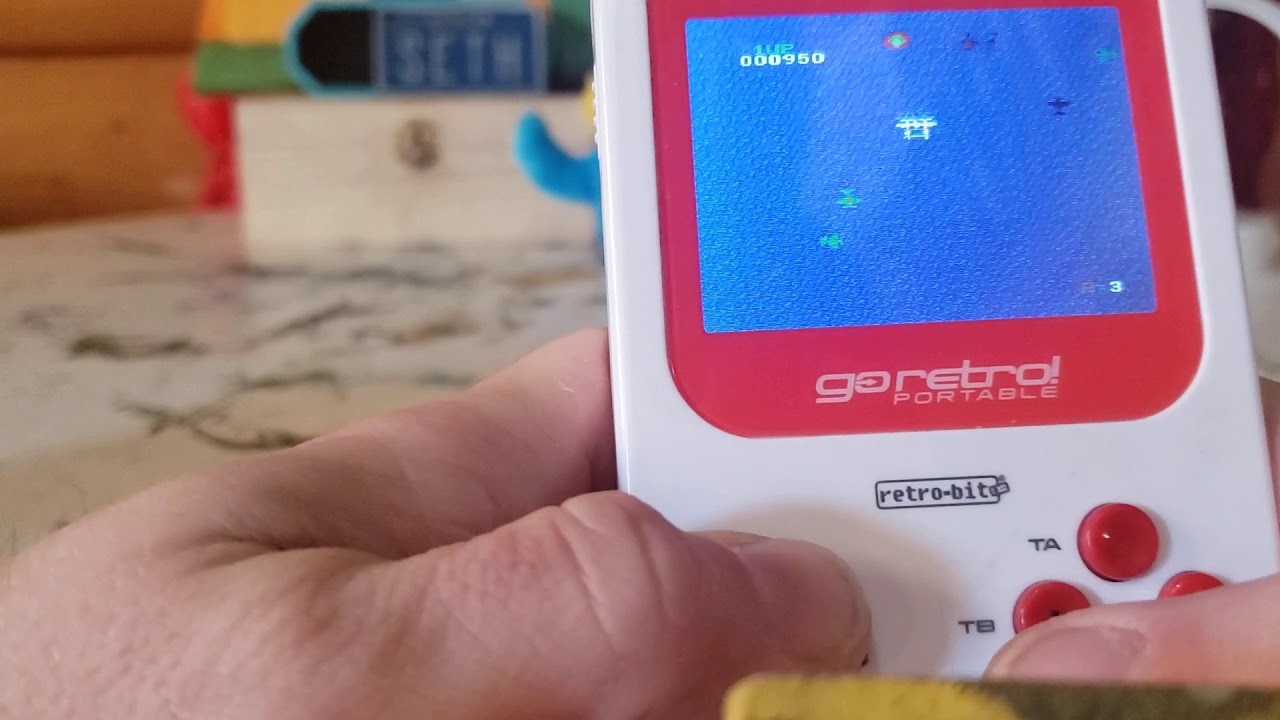 Go Retro! PORTABLE (1942) - YouTube