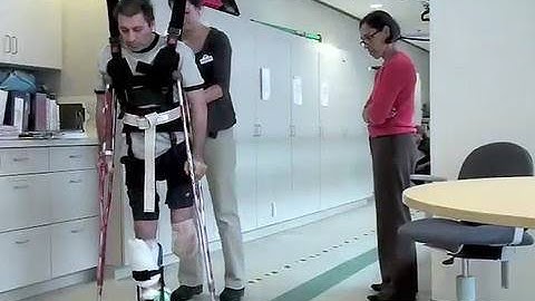 Physical Therapists Use ZeroG Robotic Device to Treat Amputee - MedStar NRH