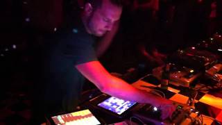 Le k - live @ Ritter Butzke Berlin 07/10/10 using 2 iPads with touchAble