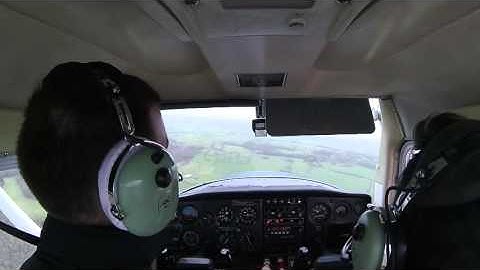 Lesson 10 - Simulated Engine Failure in a Cessna 152 (PPL Lesson)
