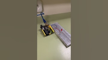 Automatic fading  #arduino #programming #electronics #smartphone ##electronica #protoboard #led