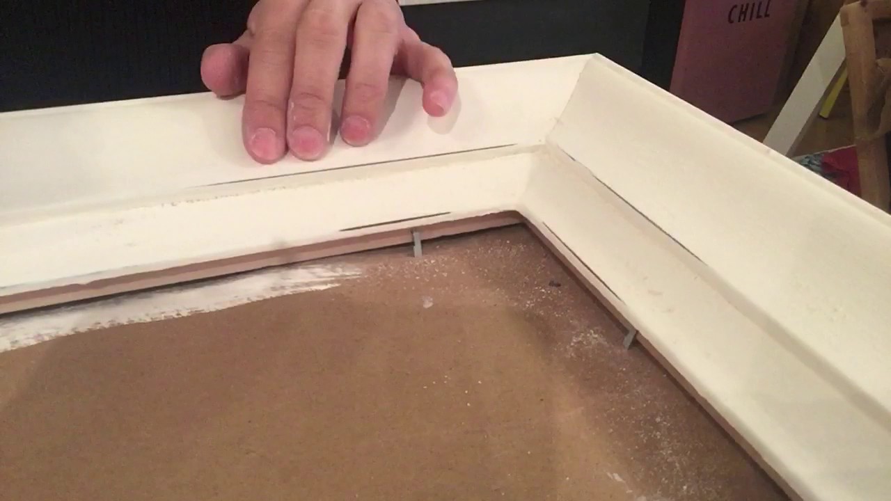 How To Use Annie Sloan Chalk Paint on a Frame Part 1 Lightly