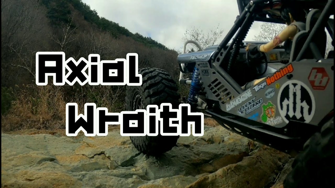 Axial Wraith アキシャルレイス 武ロックトレイル - YouTube