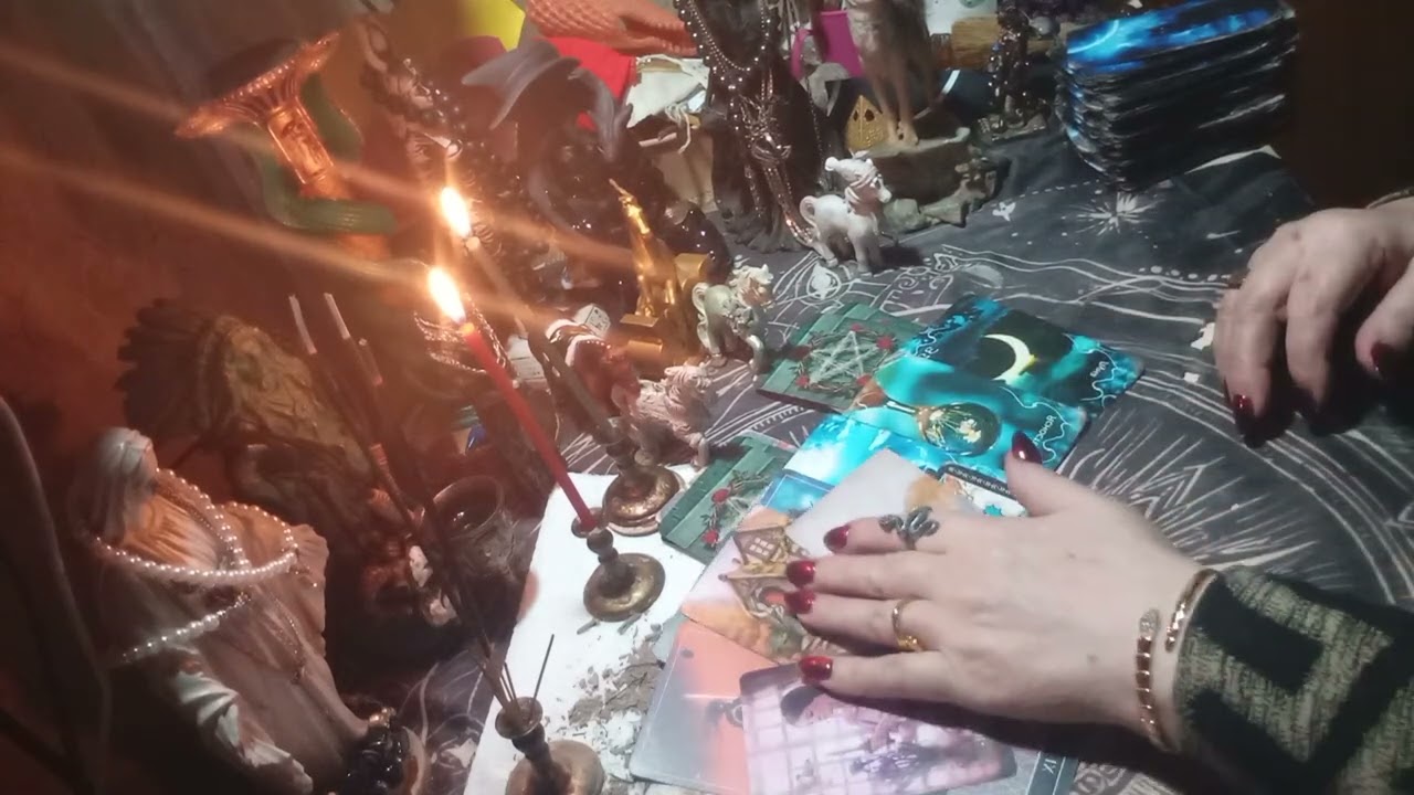 Кто под непроглядами бдит и неустанно за вами следит ?