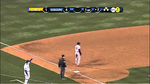 2012/05/07 Kemp scores on a throwing error
