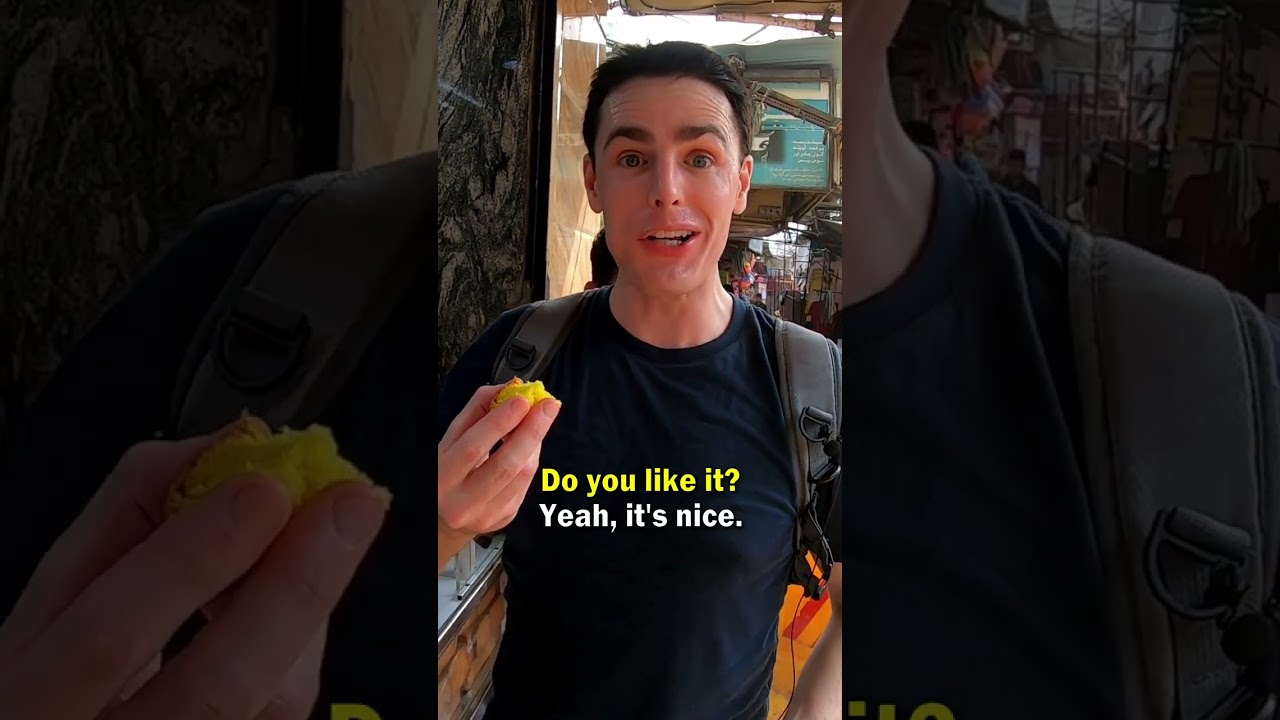 Free Cake on the streets of Mumbai, India 🇮🇳