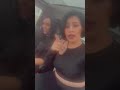 الشابة صباح مع صديقتها الشابة صباح مع صديقتها