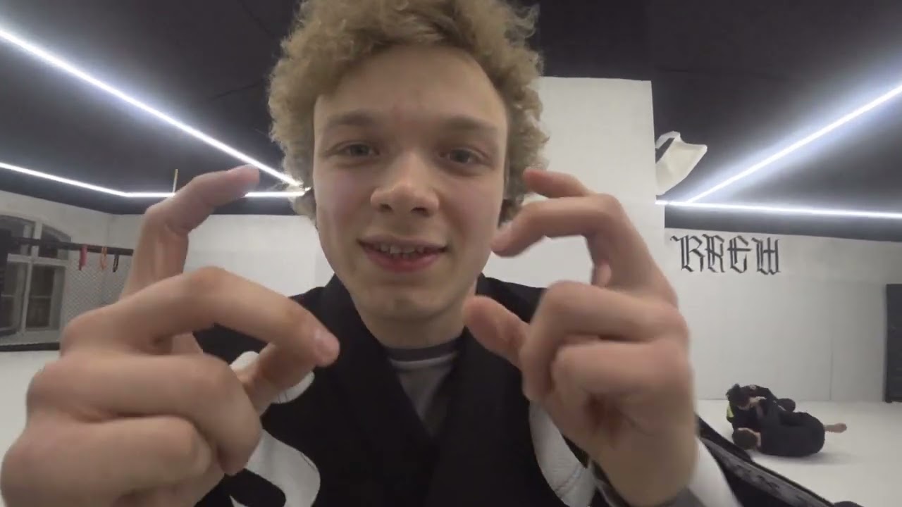 БратухаЧесс посетил открытие FIGHT FITNESS / КайфКрю в массы