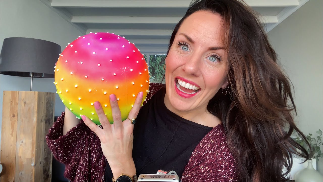 ASMR - Fast Tapping on different BALLS - No Talking