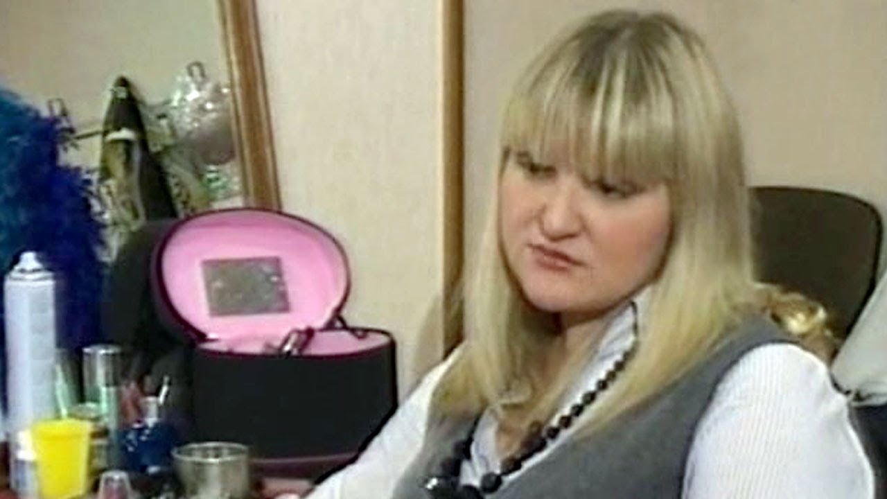 Saten tungi koylak porno Yaxtada biseksual jinsiy aloqa