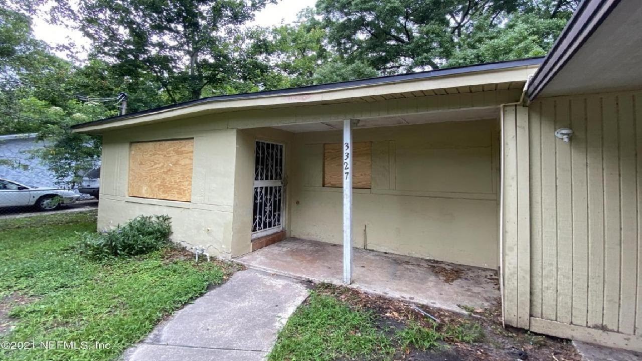 3327 DIGNAN ST, JACKSONVILLE, FL Presented by Myesha Michelle Davis.