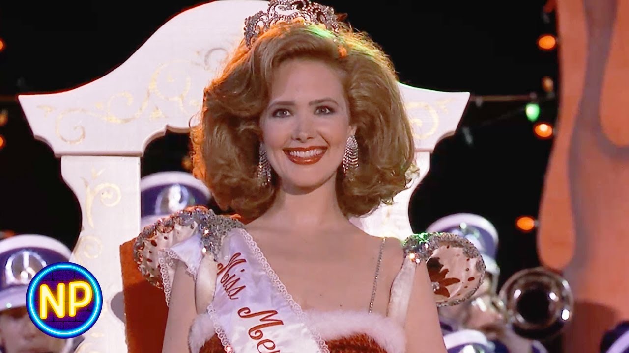 ⁣Santa's Most Beautiful Helper | Steel Magnolias (1989) | Now Playing