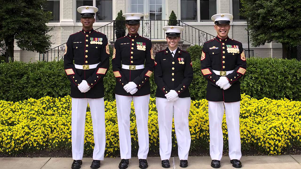 marines dress uniform