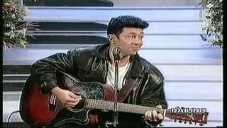 Video thumbnail of "Edoardo Bennato - L' isola che non c'è & Sono solo canzonette (Live) - 17-11-1994."