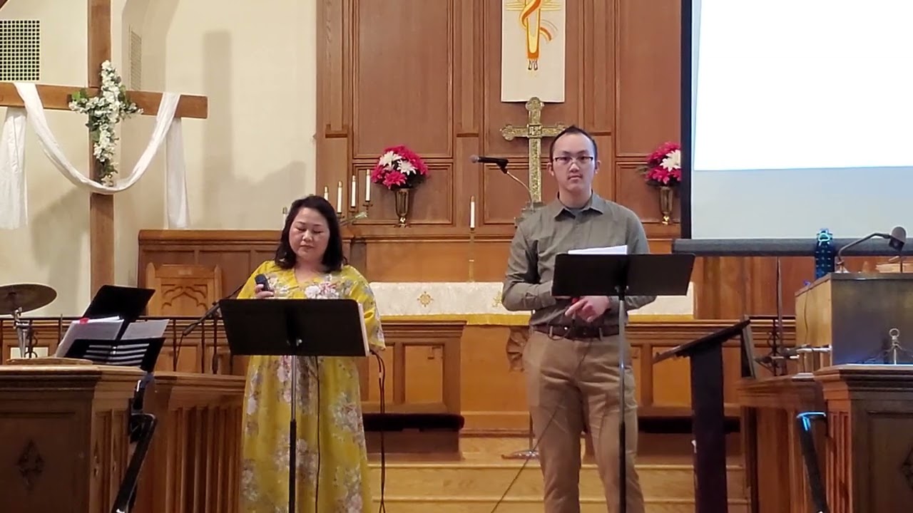 Scherlom House of God - Niam Neejsuab and Phengzong hu zaj nkauj Leejtwg yog tus tsim ntiateb