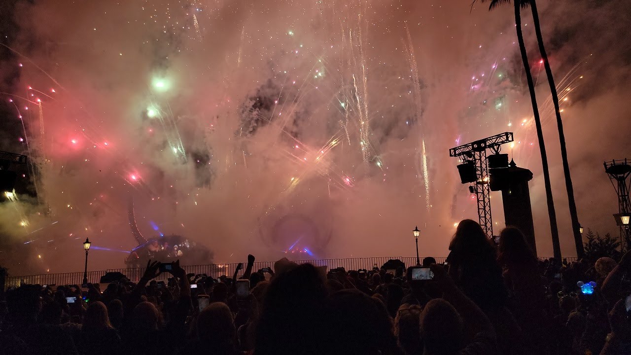 New Years Eve Firework Show at Epcot - 4K HD