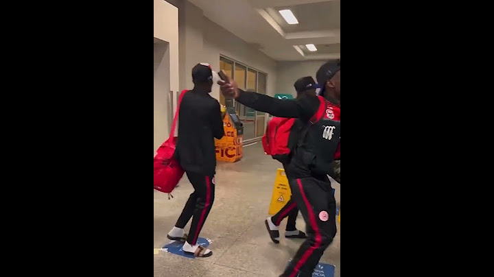 TAZAMA VIBE LA WACHEZAJI WA SIMBA / SAKHO KAMA KONDE BOY.