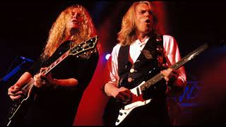 Thin Lizzy - Cold Sweat (Live 1994 Tokyo) - YouTube