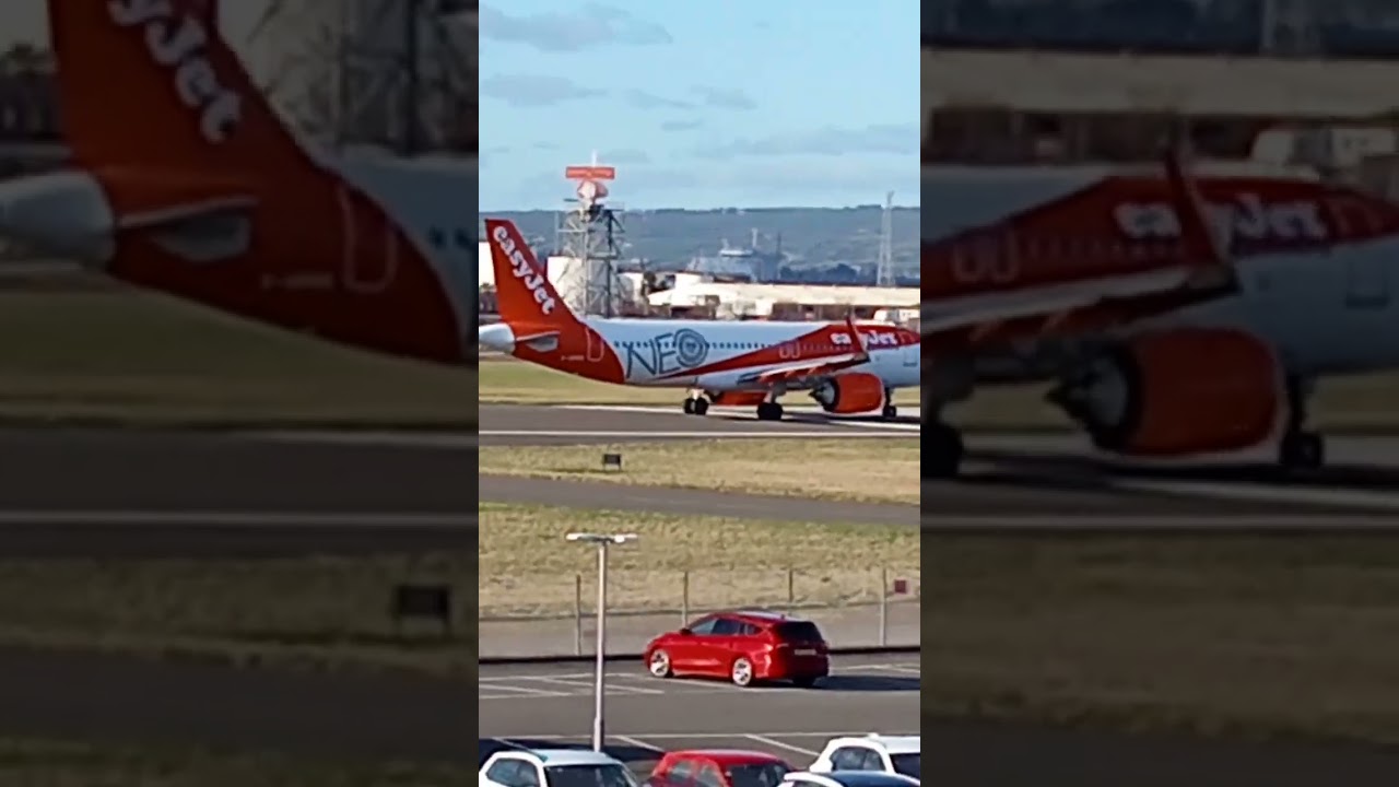 easyJet NEO livery howling out of BCA 
