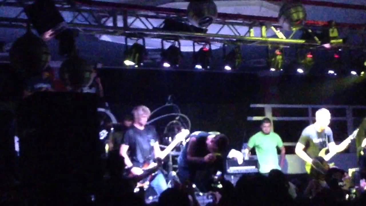 [HD] Carrion Parkway Drive/LIVE Colombia 140214 YouTube
