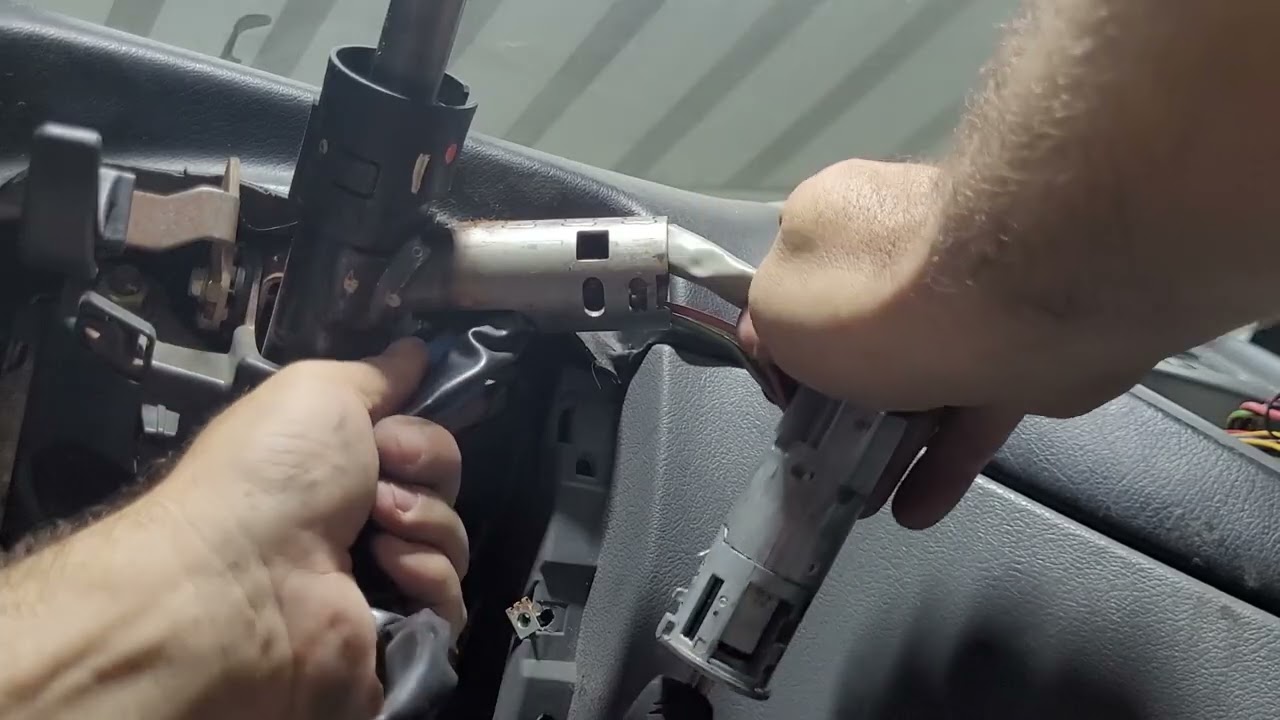 Remover Comutador Partida e Cilindro Miolo Chave de Ignição Xsara Picasso 2001a 2012