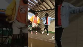 Costa Titch Ft Champuru Makhenzo Ma Gang Dance Clip