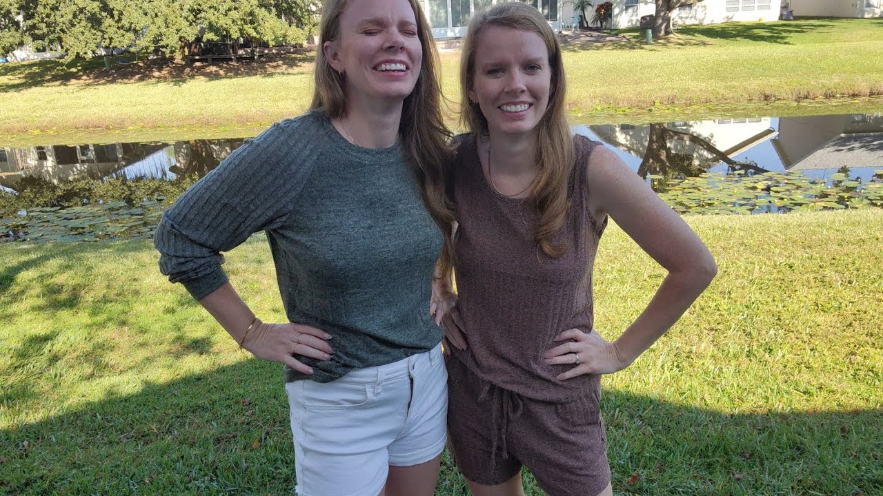 Очень мягкий и приятный на ощупь. Примерьте.