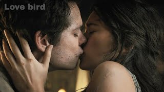 Love and Monsters Kissing Scene — Joel and Aimee Dylan O'Brien and Jessica Henwick