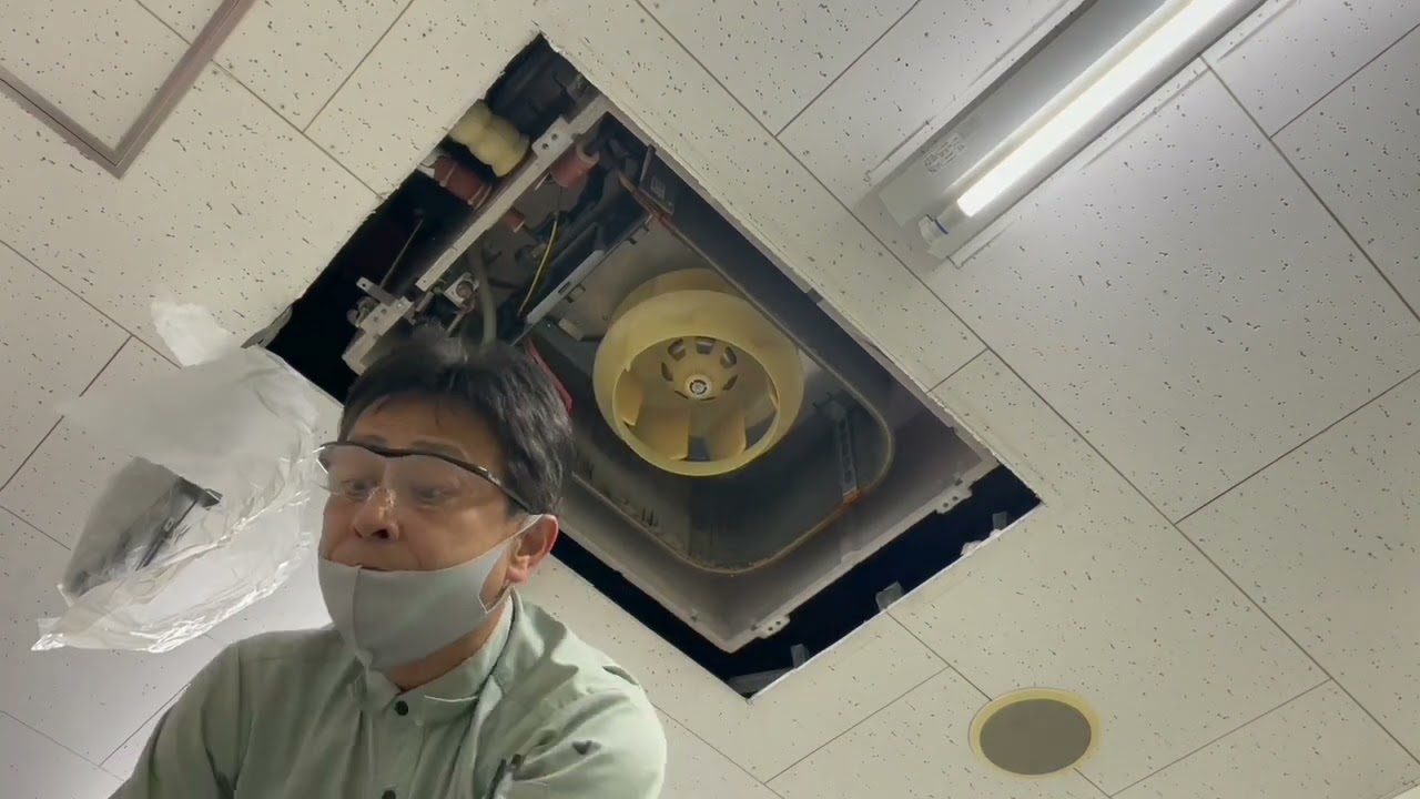 日立2方向エアコンの分解解説動画 - YouTube