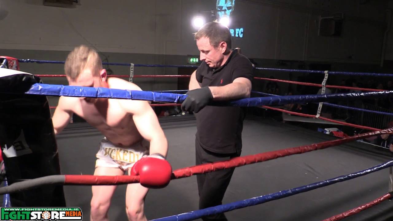 Damian Darker vs Lee McKibbin
