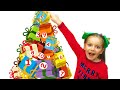 Sara invata sa numere | Sara learns numbers and decorates the tree