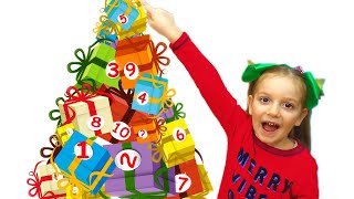 Sara invata sa numere | Sara learns numbers and decorates the tree