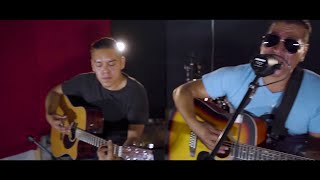 Video-Miniaturansicht von „Trapos Viejos - Sesiones En El Quirofano Studio - Rock And Roll Para #QuédarteEnCasa“