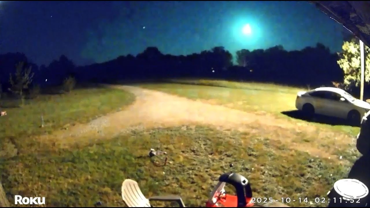 METEORページ Bright meteor seen in southern Illinois - YouTube