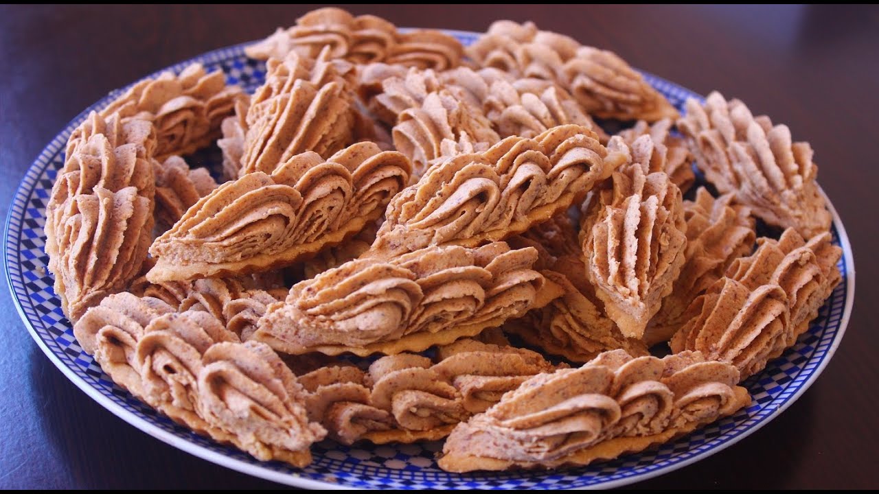 حلوة هماويةلجميع المناسبات عتامديها فطلبياتك هائلة فالمذاق والمنظر خطيير مع الكمية والعدد والتمن