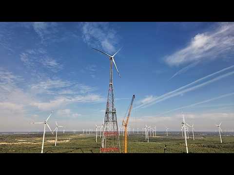 Video La turbina eolica più alta del mondo raggiunge 365 metri in Germania