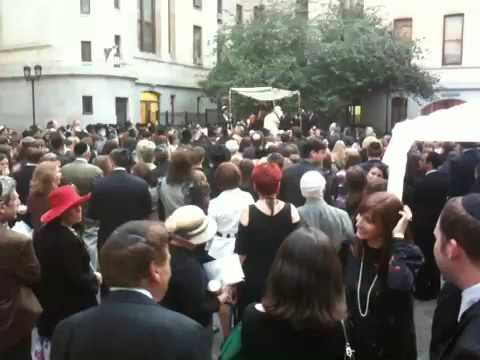 Benny Schmidt and Shayna Shaffer's chuppah