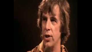 Video thumbnail of "The Corries-The Bricklayer's Song-live-Lyrics"