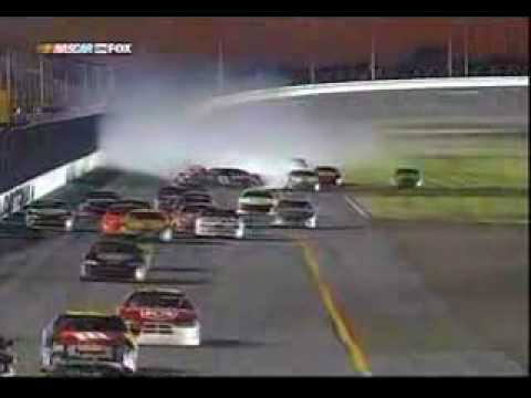 2007 Daytona 500-4 Car Wreck