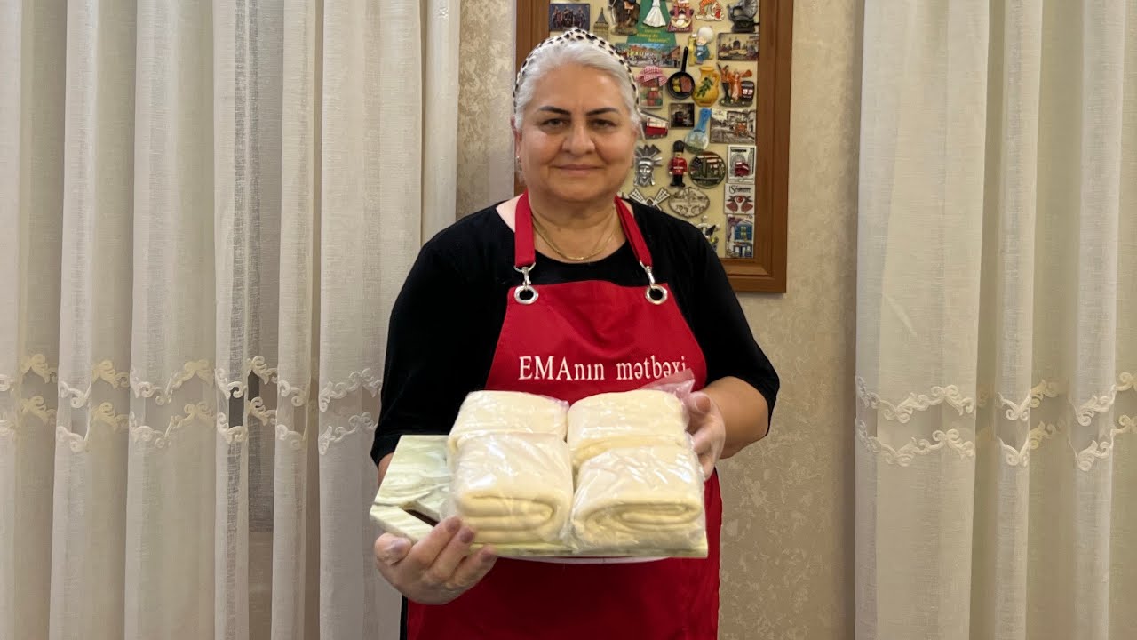 QAT-QAT XƏMİRİN HAZIRLANMASI . ПРИГОТОВЛЕНИЕ ПРЕСНОЙ СЛОЙКИ