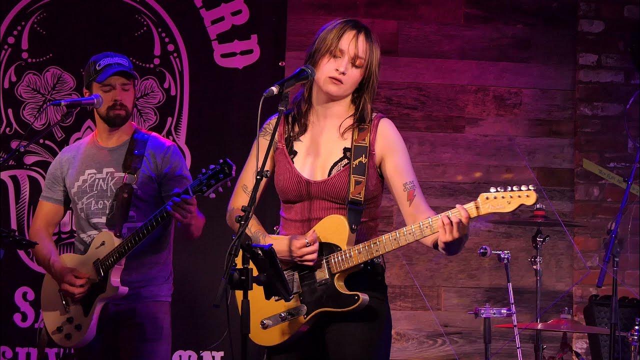 Leilani Kilgore - Dreams - 6/8/21 Lucky Bastards Saloon - Nashville, TN Leilani Kilgore - Dreams - 6/8/21 Lucky Bastards Saloon - Nashville, TN