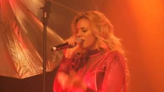 Miss Movin' On - Fifth Harmony (Live in Amsterdam 31 October)