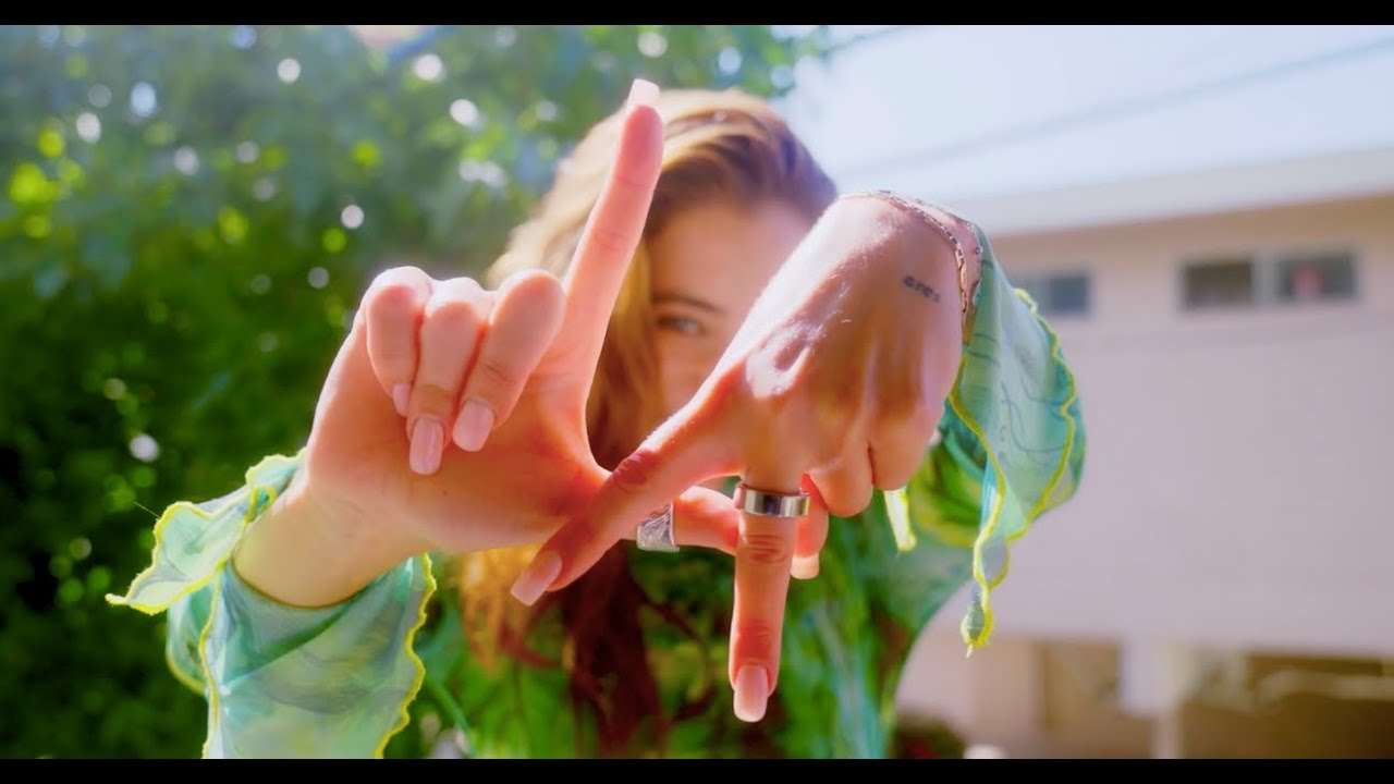 LA