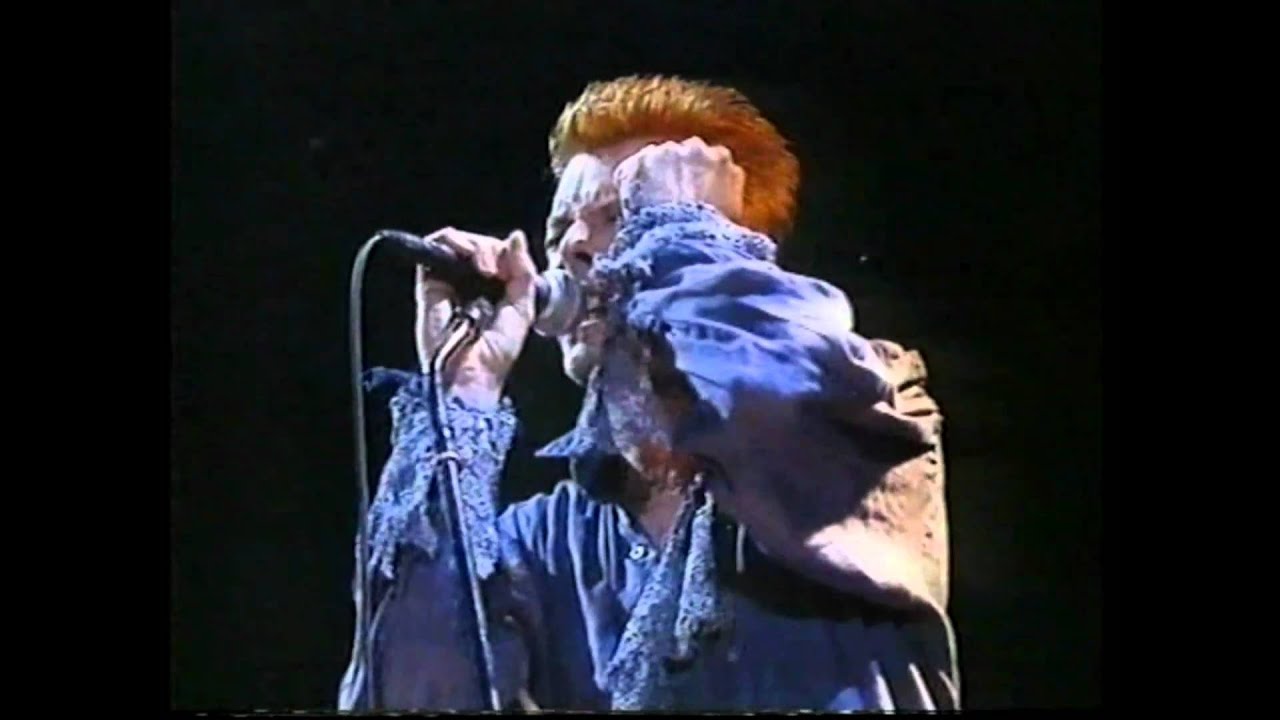 Hello Spaceboy David Bowie Hello Spaceboy Live '96 video - YouTube